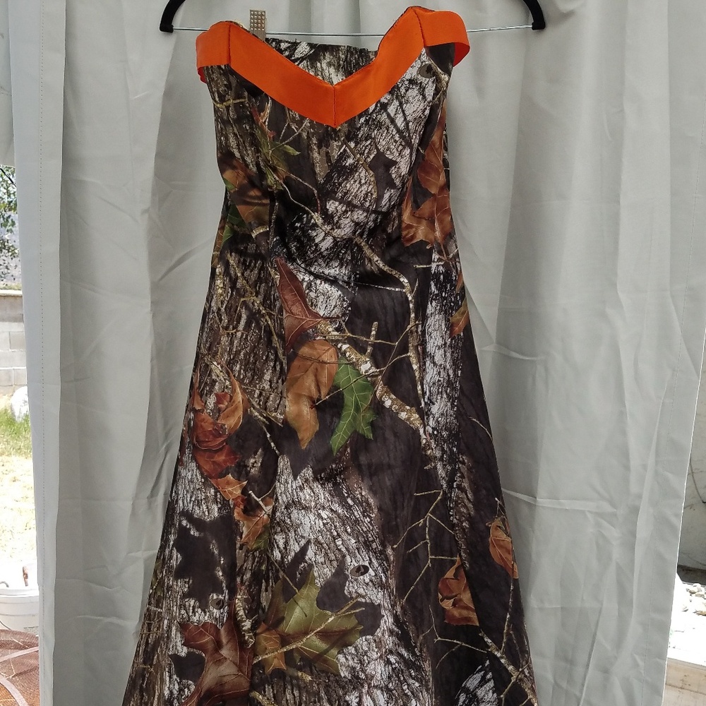 MOSSY OAK Forest print Gown